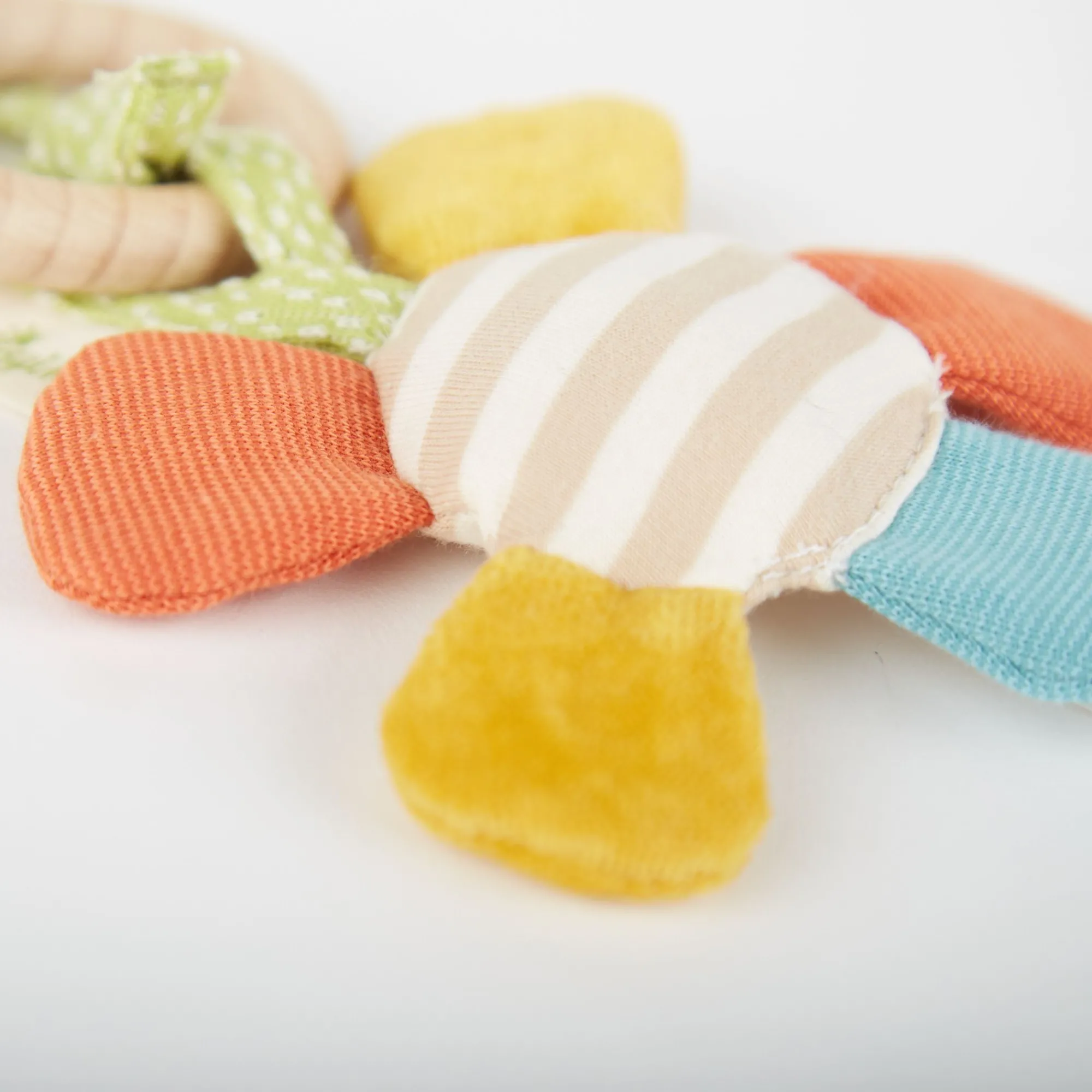 Sigikid Green Spielsachen|Baby Aktiv-Greifling Blume, Green Collection