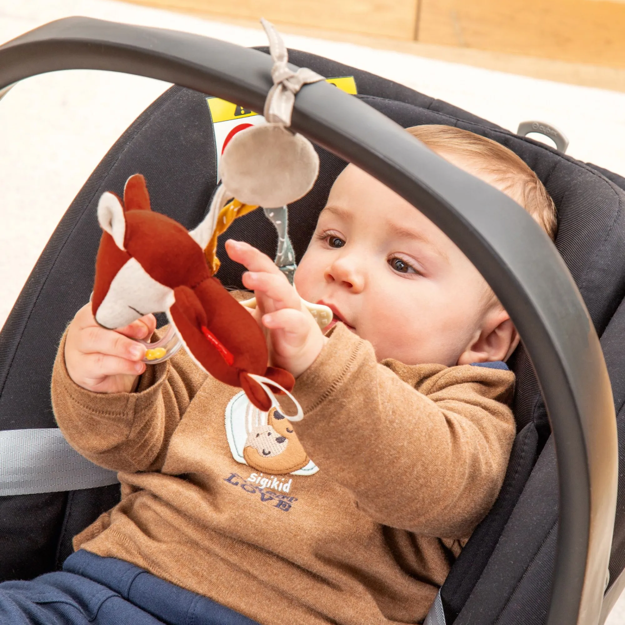 Sigikid Babyspielzeug|Baby Spielanhanger Fuchs