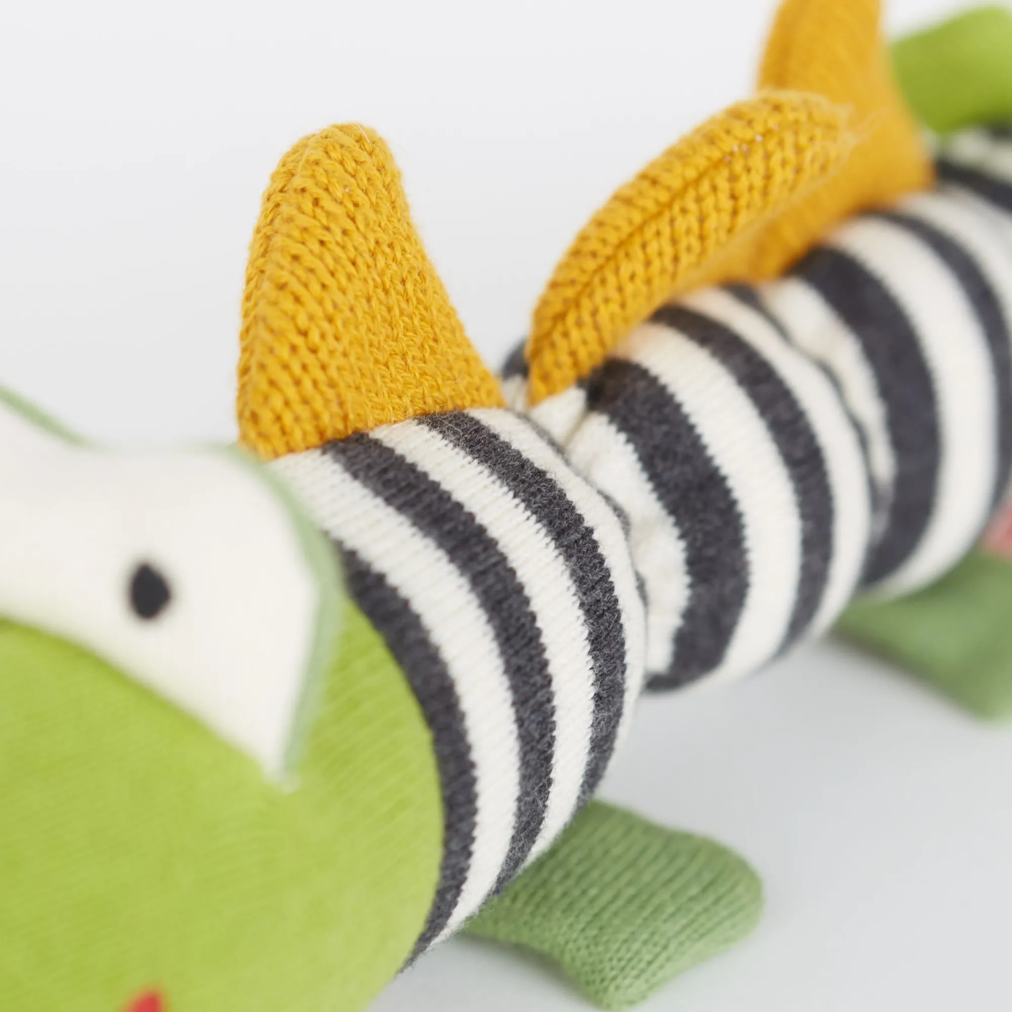 Sigikid Babyspielzeug|Baby Strick Greifling Krokodil