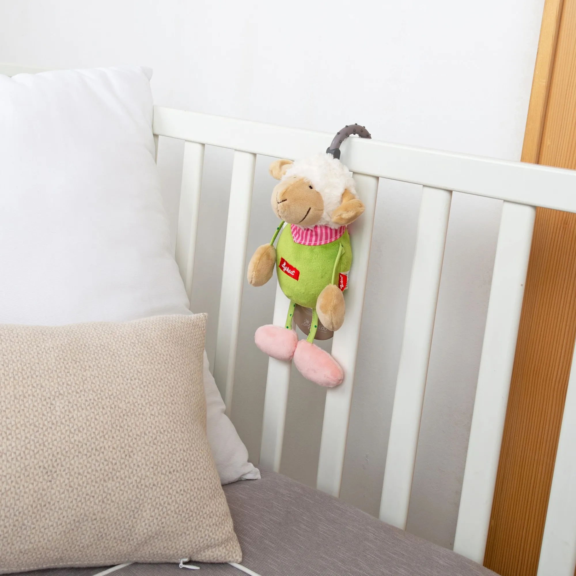 Sigikid Babyspielzeug|Spieluhr Schafchen Red Stars Collection
